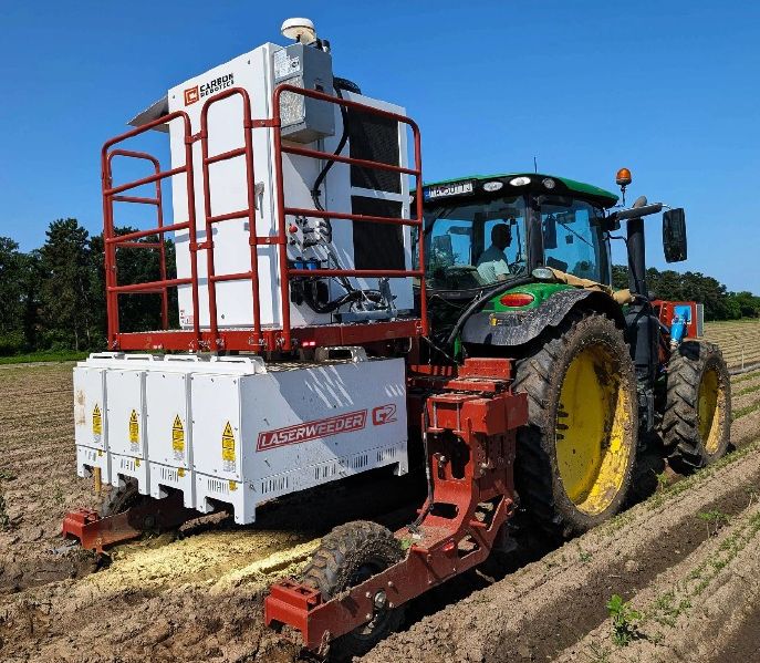 Fichier:Laserweeder G2.jpg