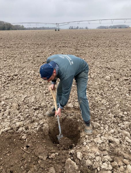 Fichier:Dupuy Trou.jpg