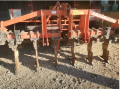 Outil de fissuration autoconstruit sur la machine strip till